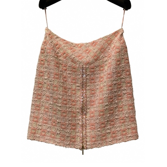 Chanel most iconic 1995 runway skirt - Picture 2 of 6